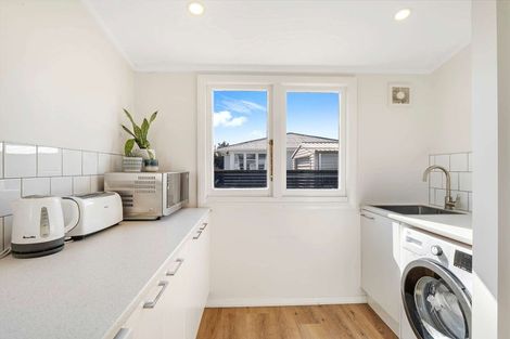 Photo of property in 62 Niblett Street, Whanganui, 4500