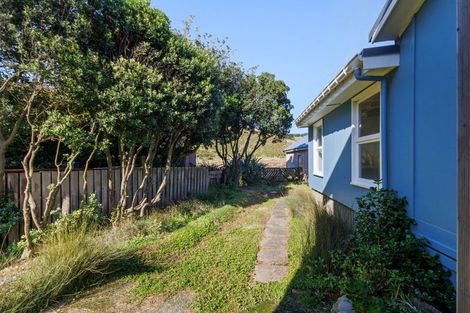 Photo of property in 6 Estuary Street, Makara Beach, Karori, 6972