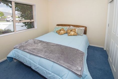 Photo of property in 6 Hogg Crescent, Masterton, 5810