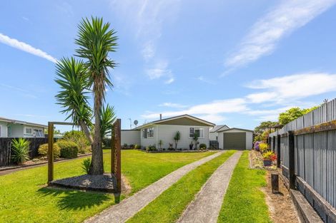 Photo of property in 5 Newbury Place, Waitara, 4320