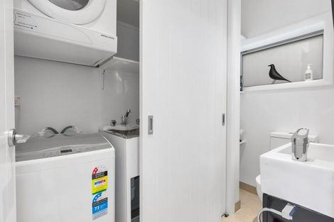 Photo of property in 3b Shalimar Crescent, Khandallah, Wellington, 6035