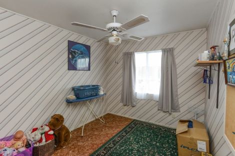 Photo of property in 10 Watts Road, Waipawa, 4210