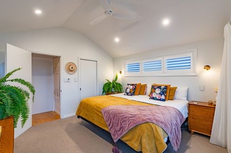 Photo of property in 1/53 Rosario Crescent, Red Beach, 0932