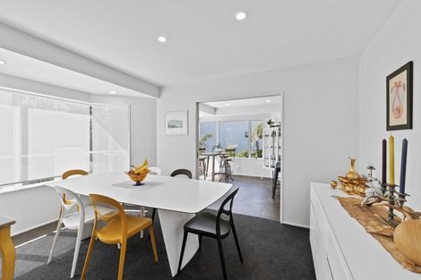 Photo of property in 5a Craig Road, Milford, Auckland, 0620