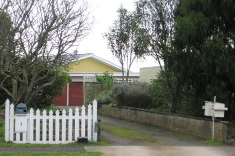 Photo of property in 5a Glading Place, St Andrews, Hamilton, 3200