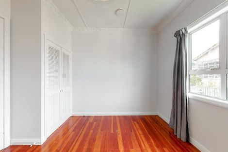 Photo of property in 55 Main Road, Titahi Bay, Porirua, 5022