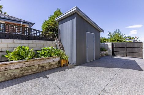 Photo of property in 15 Goodger Street, Waipukurau, 4200