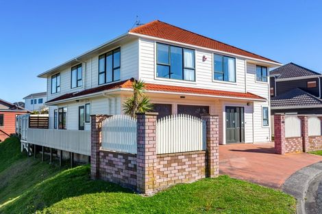 Photo of property in 6 Tamahine Street, Maupuia, Wellington, 6022