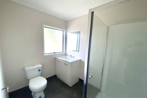 Photo of property in 3 Sabana Place, Unsworth Heights, Auckland, 0632