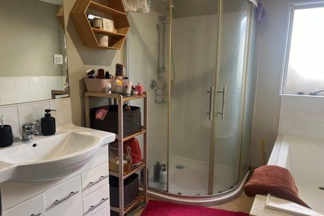 Photo of property in 56 Garelja Road, Henderson, Auckland, 0612