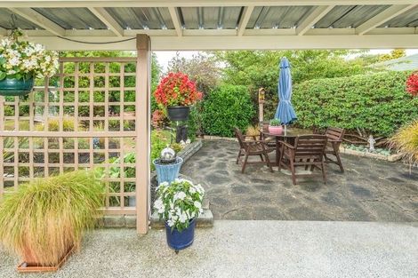 Photo of property in 15 Oaklea Avenue, Marton, 4710