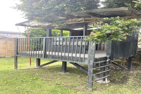 Photo of property in 7 Edgerton Road, Te Atatu Peninsula, Auckland, 0610