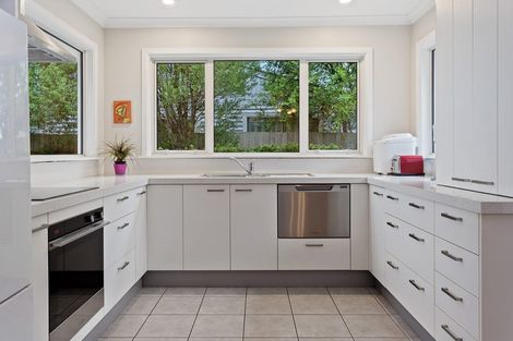 Photo of property in 5 Bentley Street, Russley, Christchurch, 8042