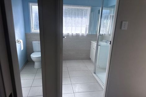 Photo of property in 28b Pegler Drive, Howick, Auckland, 2014