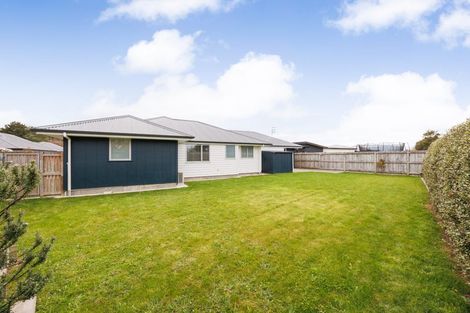 Photo of property in 30 Freedom Drive, Kelvin Grove, Palmerston North, 4414
