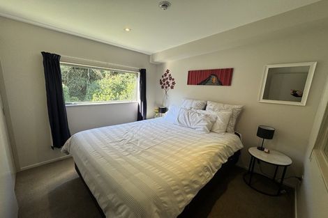 Photo of property in 9 Saddleback Grove, Karori, Wellington, 6012