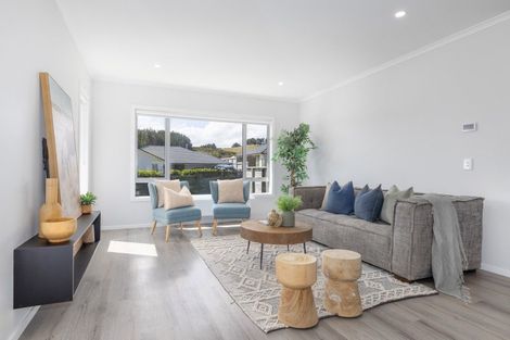 Photo of property in 18 Schooner Drive, Whitby, Porirua, 5024