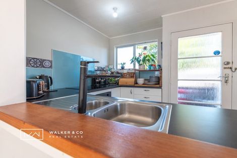Photo of property in 1/50 Hartford Crescent, Totara Park, Upper Hutt, 5018