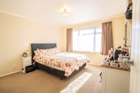 Photo of property in 33 Geneva Terrace, Kelvin Grove, Palmerston North, 4414