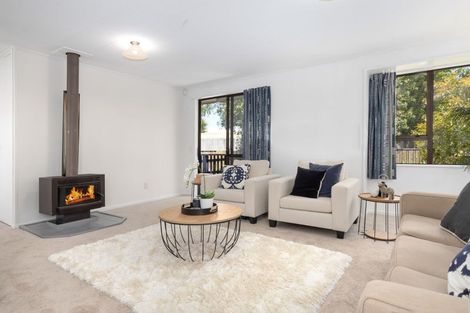 Photo of property in 20 Linwood Drive, Paraparaumu, 5032