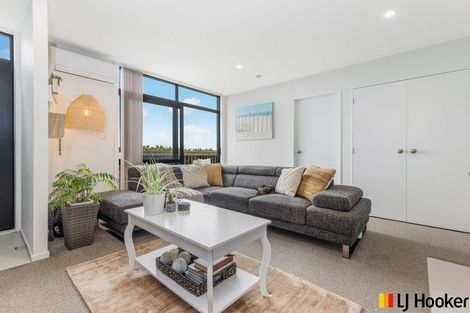 Photo of property in 11 Kapuarangi Lane, Papakura, 2110