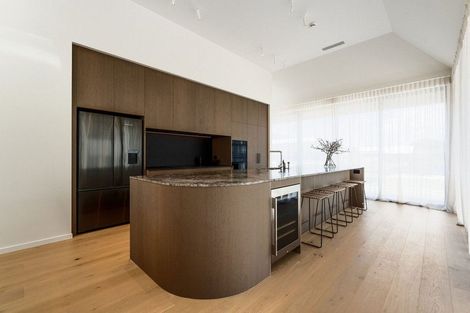Photo of property in 30b Pitau Road, Mount Maunganui, 3116