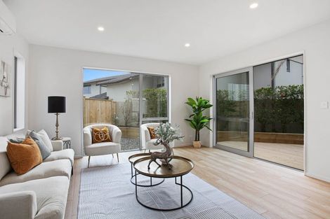 Photo of property in 39b Sorrel Crescent, Bucklands Beach, Auckland, 2012