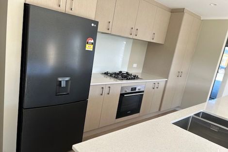 Photo of property in 4 Rotoiti Place, Paraparaumu, 5032