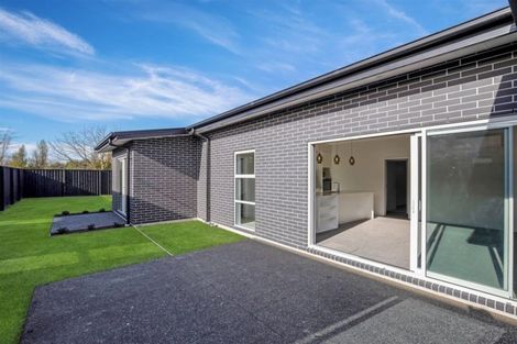 Photo of property in 11 Lewis Close, Rangiora, 7400