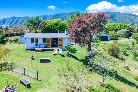 Photo of property in 112 Ngarara Road, Waikanae, 5036