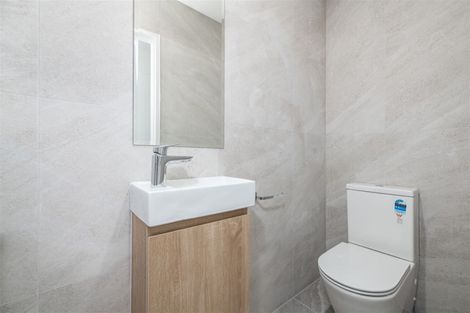 Photo of property in 9b Edwards Avenue, Henderson, Auckland, 0610