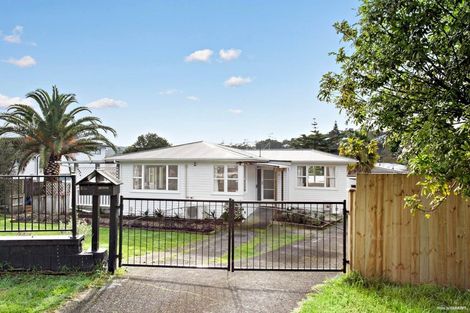 Photo of property in 51 Lauderdale Road, Birkdale, Auckland, 0626
