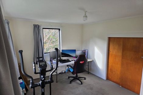 Photo of property in 24 Silverstream Road, Crofton Downs, Wellington, 6035