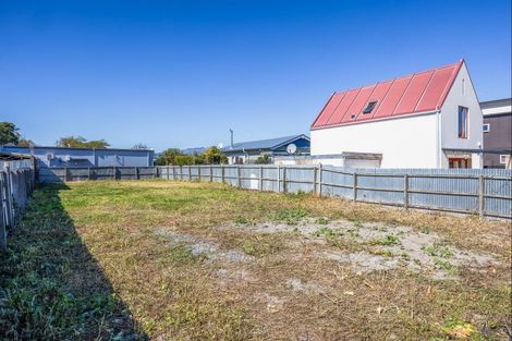 Photo of property in 102 Grafton Street, Waltham, Christchurch, 8011