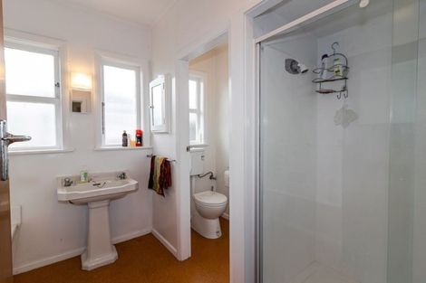 Photo of property in 58 Broderick Road, Johnsonville, Wellington, 6037