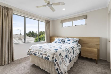 Photo of property in 10 Norman Road, Hauraki, Auckland, 0622