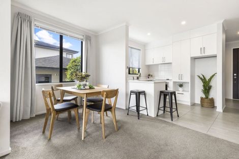 Photo of property in 4/87 Rototuna Road, Rototuna, 3210