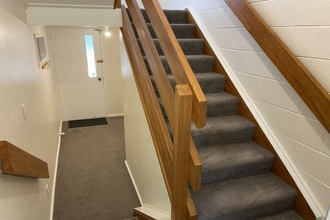 Photo of property in 23f4 Collins Avenue, Tawa, Wellington, 5028