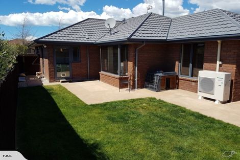 Photo of property in 11 Ruahine Place, Parklands, Christchurch, 8083