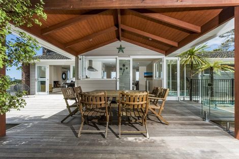 Photo of property in 9 Nicholson Place, Hillcrest, Auckland, 0627