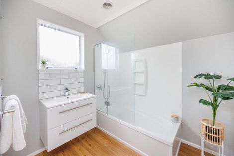 Photo of property in 20 Karina Terrace, Roslyn, Palmerston North, 4414