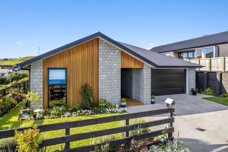 Photo of property in 30 Hayward Place, Ohauiti, Tauranga, 3112