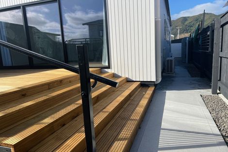 Photo of property in 4b Moana Grove, Waiwhetu, Lower Hutt, 5010