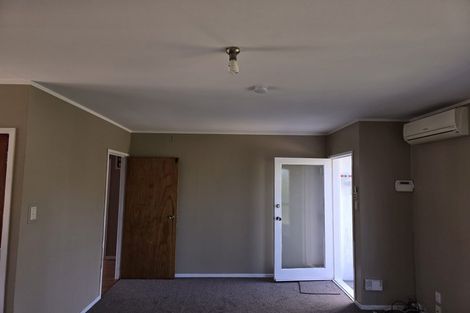 Photo of property in 2/15 Parker Avenue, New Lynn, Auckland, 0600