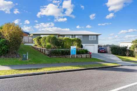 Photo of property in 12 Weka Street, Mangawhai, 0505