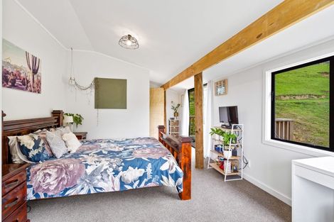 Photo of property in 46 Ararua Road, Waiotira, 0193