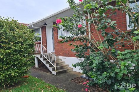 Photo of property in 2/38 Nile Road, Milford, Auckland, 0620