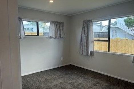 Photo of property in 40c/1 West Coast Road, Glen Eden, Auckland, 0602