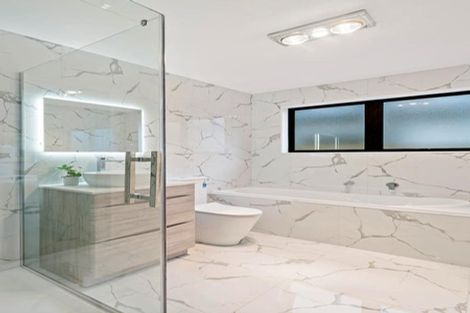 Photo of property in 11 Tawapou Close, Massey, 0614