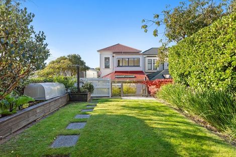 Photo of property in 54 Majoribanks Street, Mount Victoria, Wellington, 6011